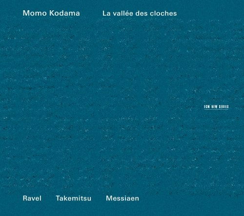 Momo Kodama - La Vallee des Cloches