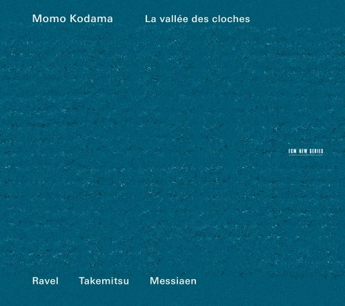Momo Kodama - La Vallee des Cloches